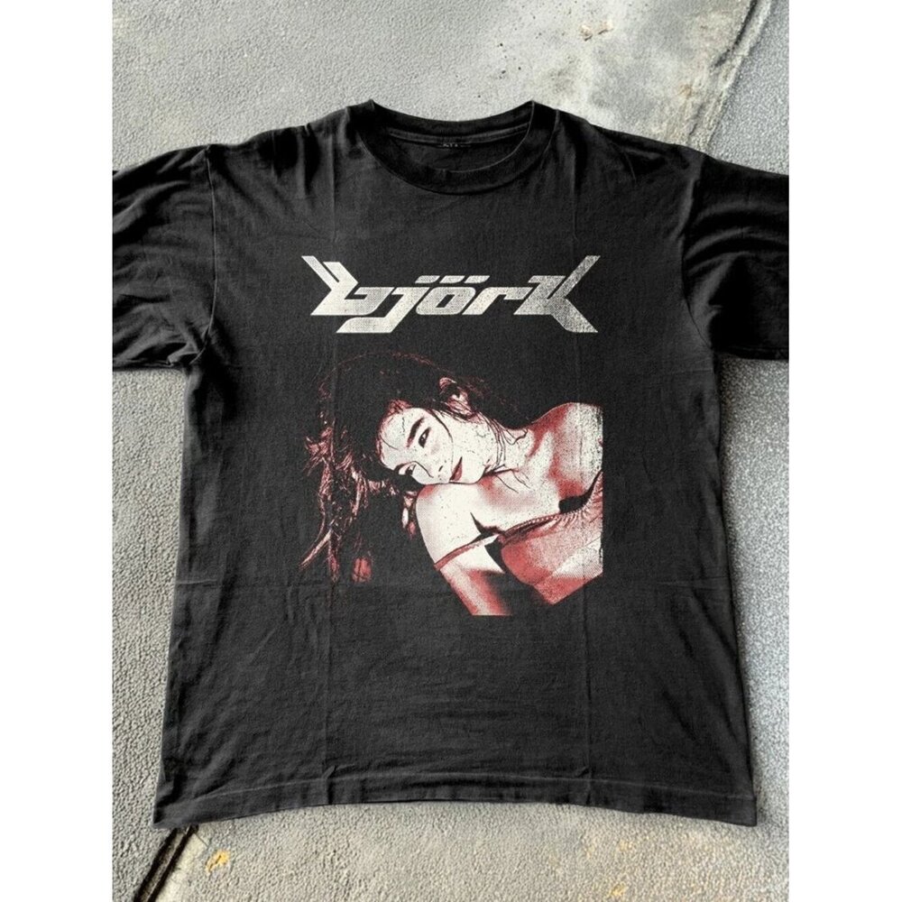 Bjork Pop Singer Metal Style T-shirt